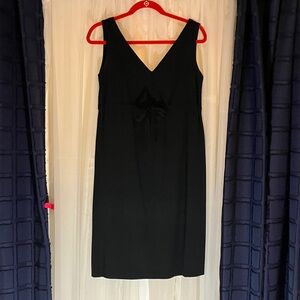 Elegant Vintage Lined Black V-Neck Midi Dress